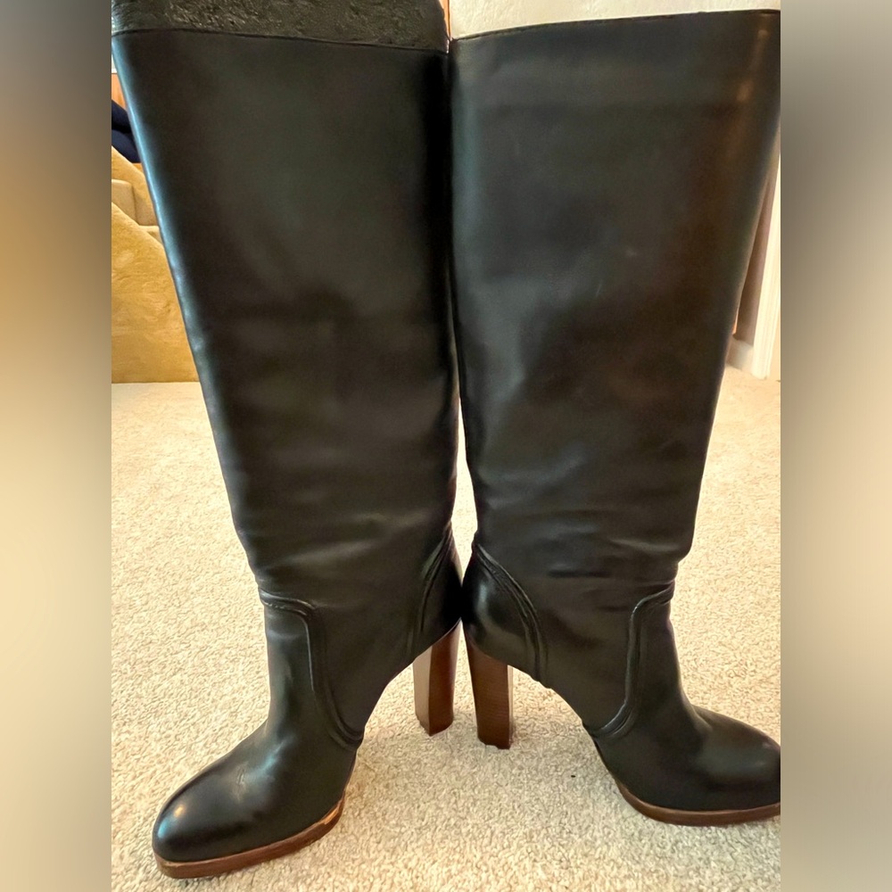 Michael Kors 4 inch black pull on boots